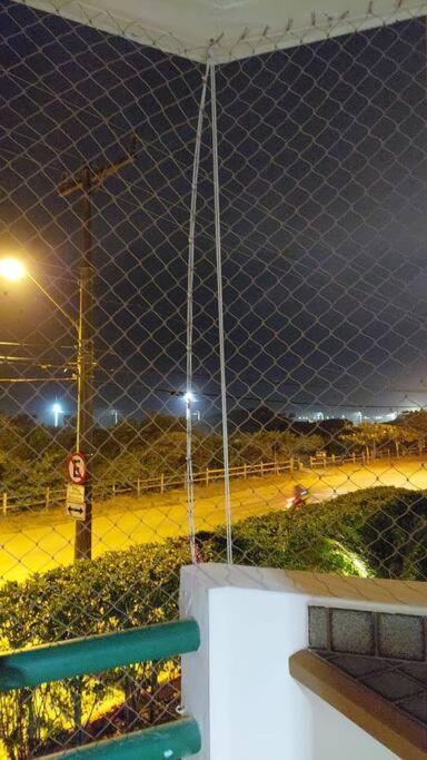 Apartamento amplo frente mar
