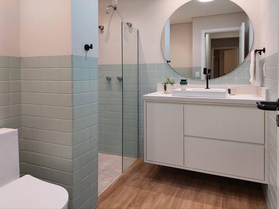 Apartamento amplo frente mar