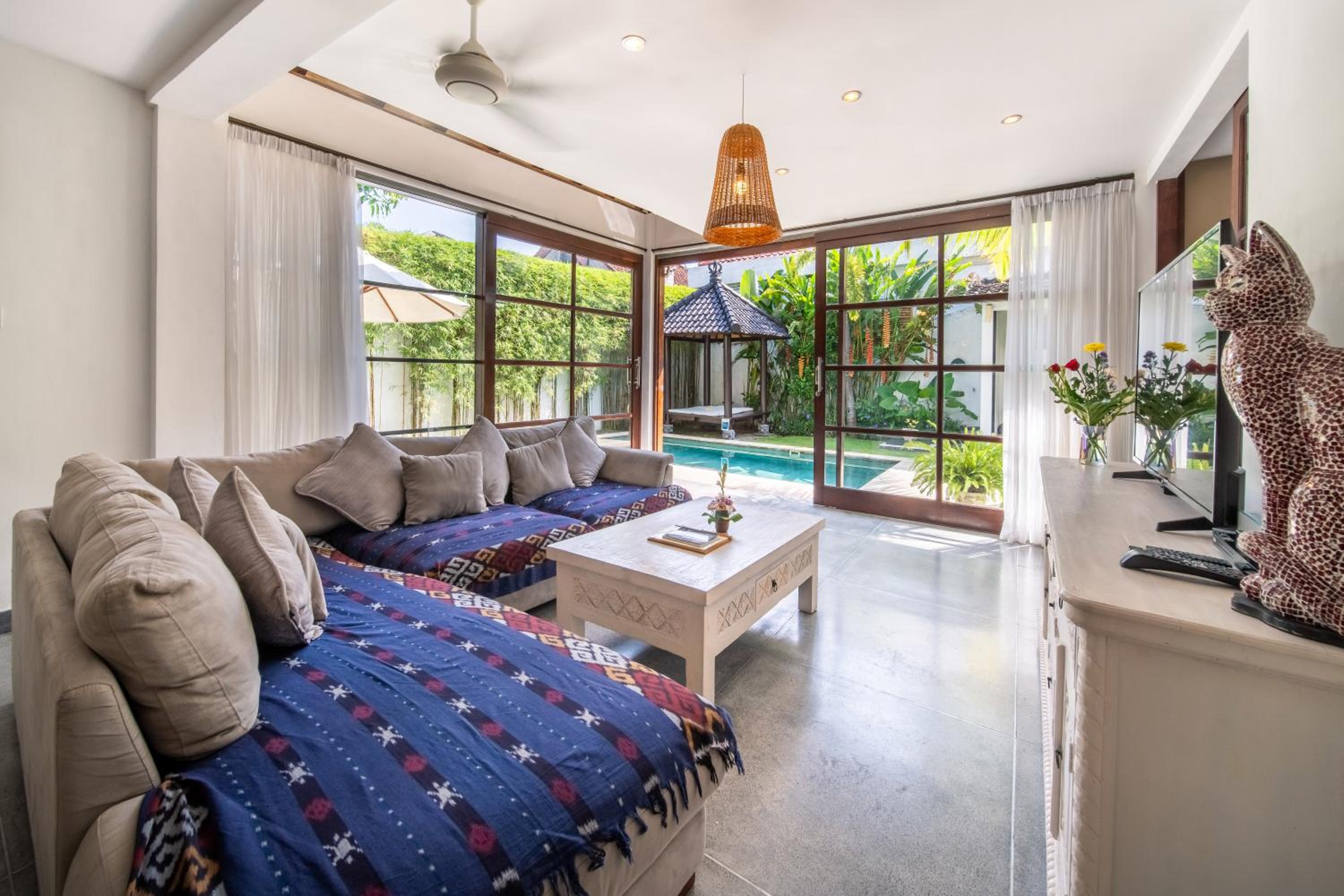 Villa Bewa by Villa Finder