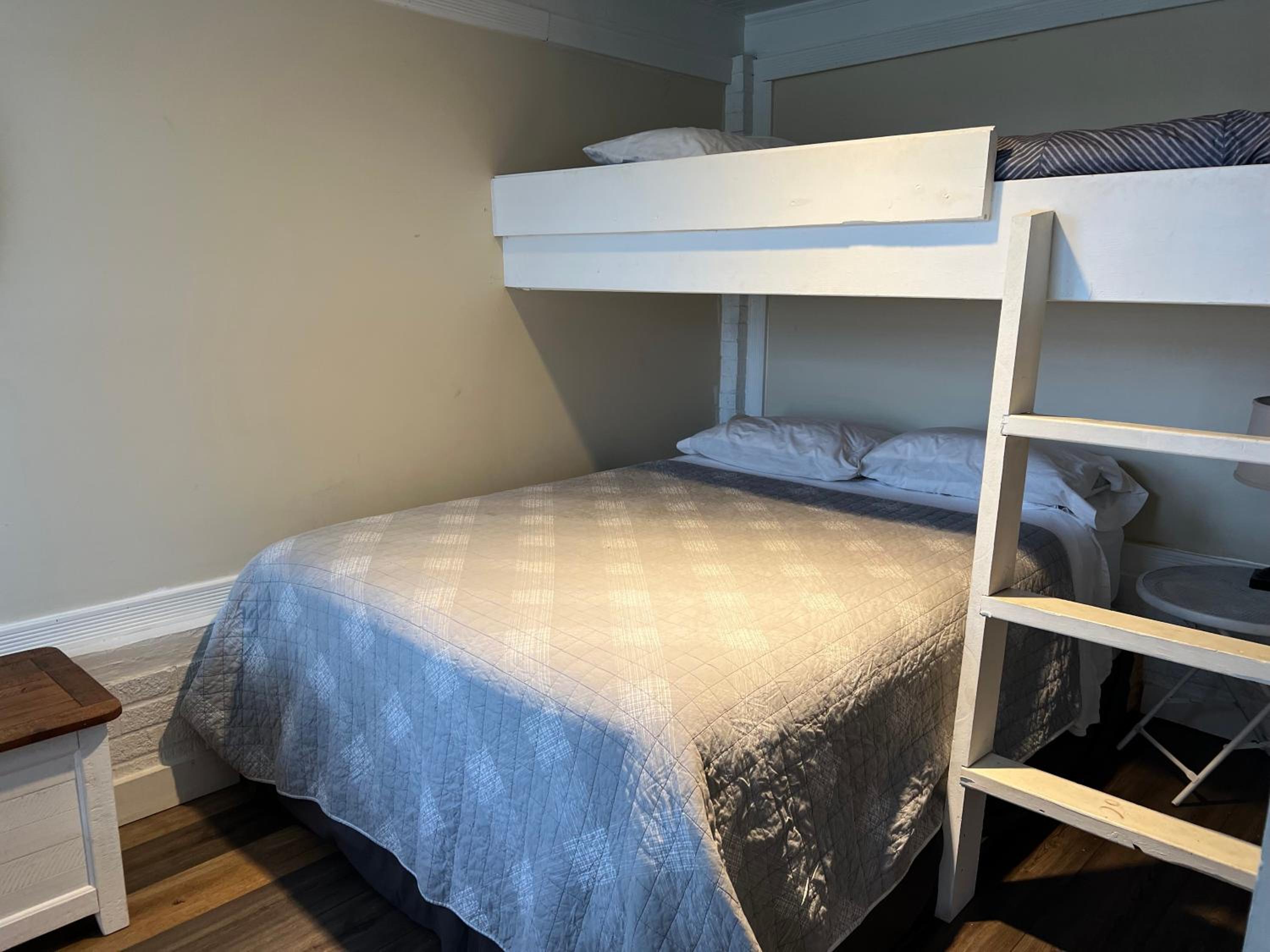 Kozy Haven Log Cabin Rentals