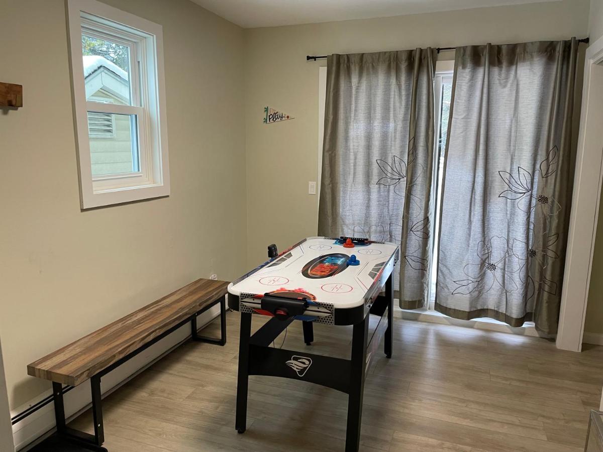 Fantastic retreat 5min from Village with media room, AC and sauna! view 3