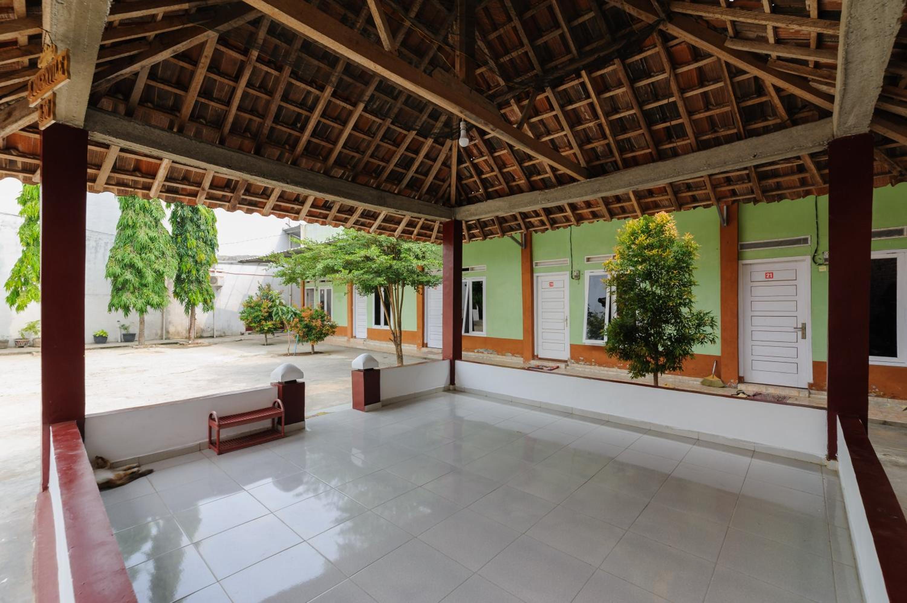 RedDoorz near UBL Lampung