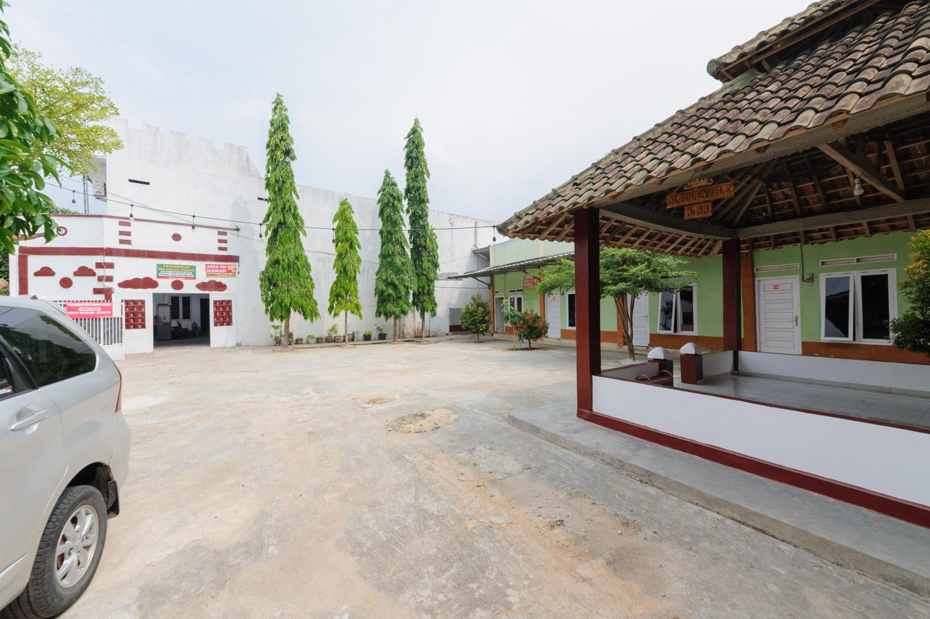RedDoorz near UBL Lampung