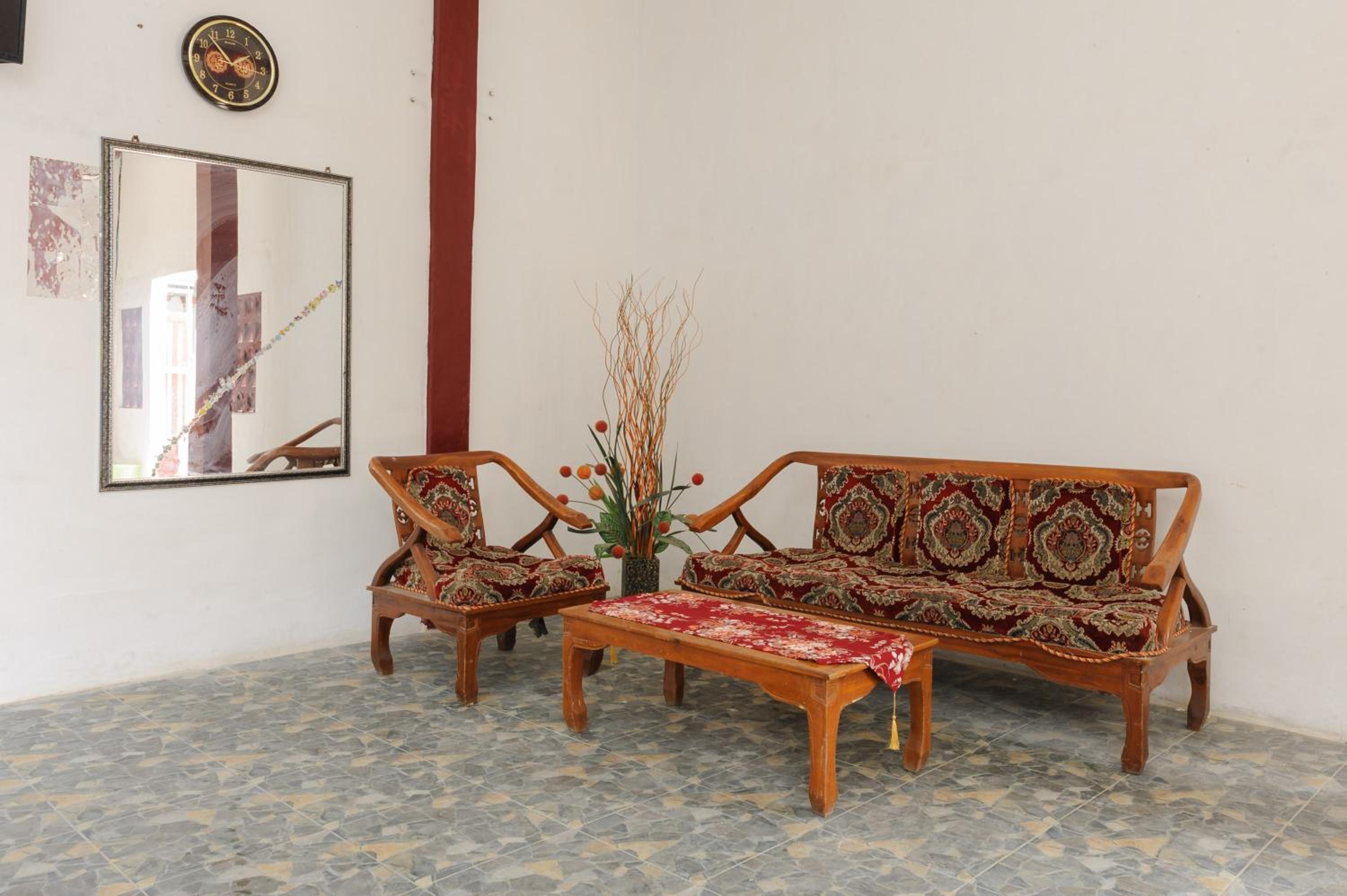 RedDoorz near UBL Lampung