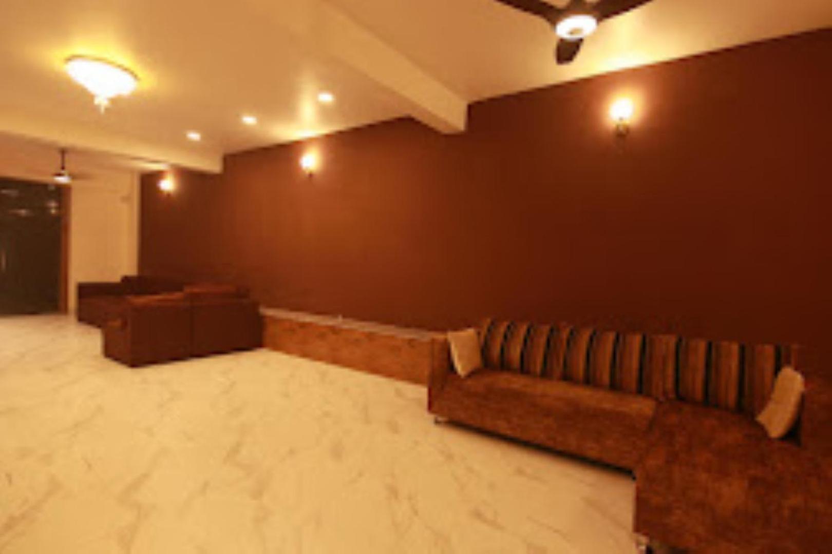 Hotel Apoorva Royale Salepali
