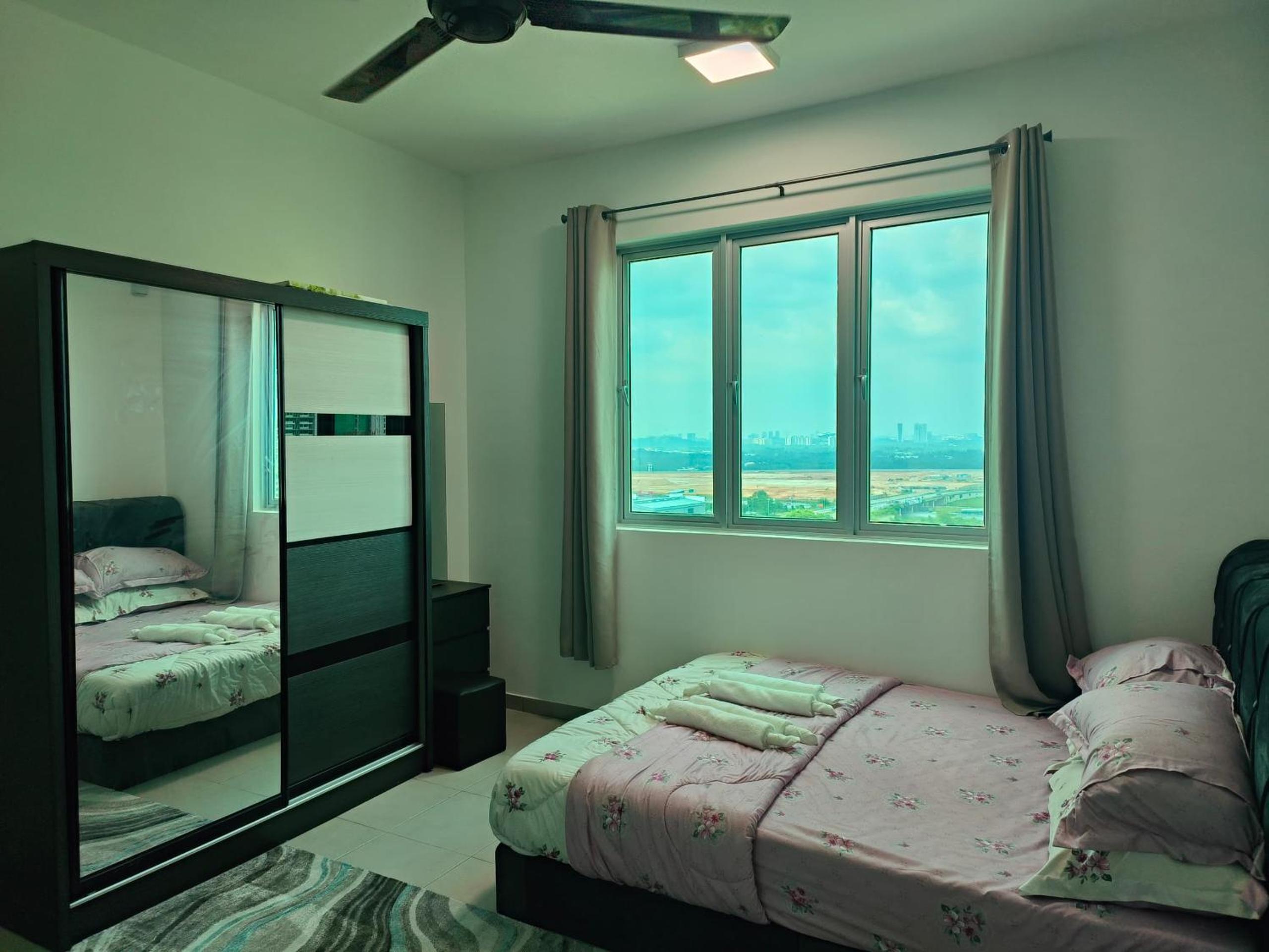 NI TS HOMESTAY KLIA SEPANG