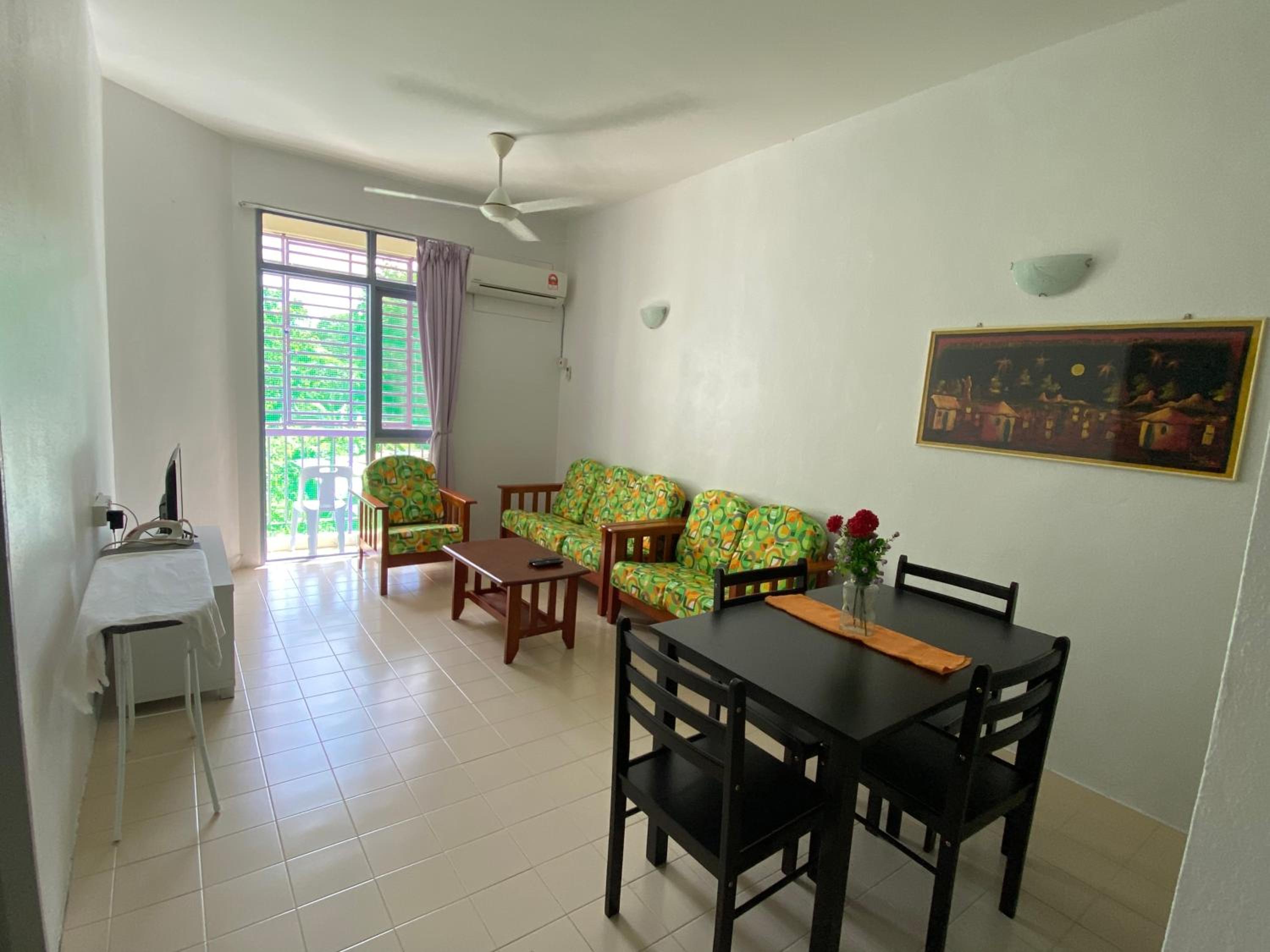 BATU FERRINGHI BAYU EMAS APARTMENT view 2