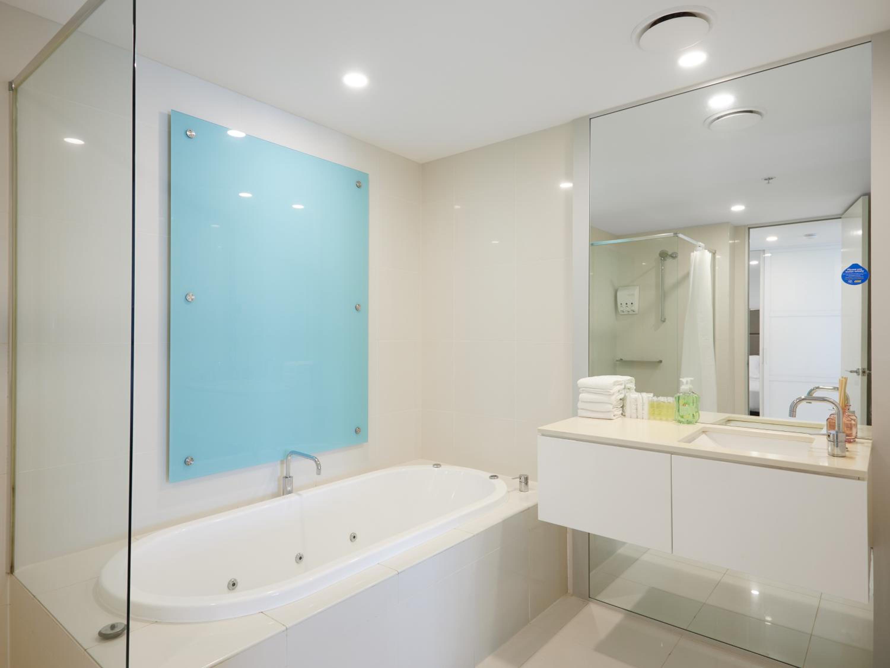 Serain Residences on 9 Hamilton Avenue