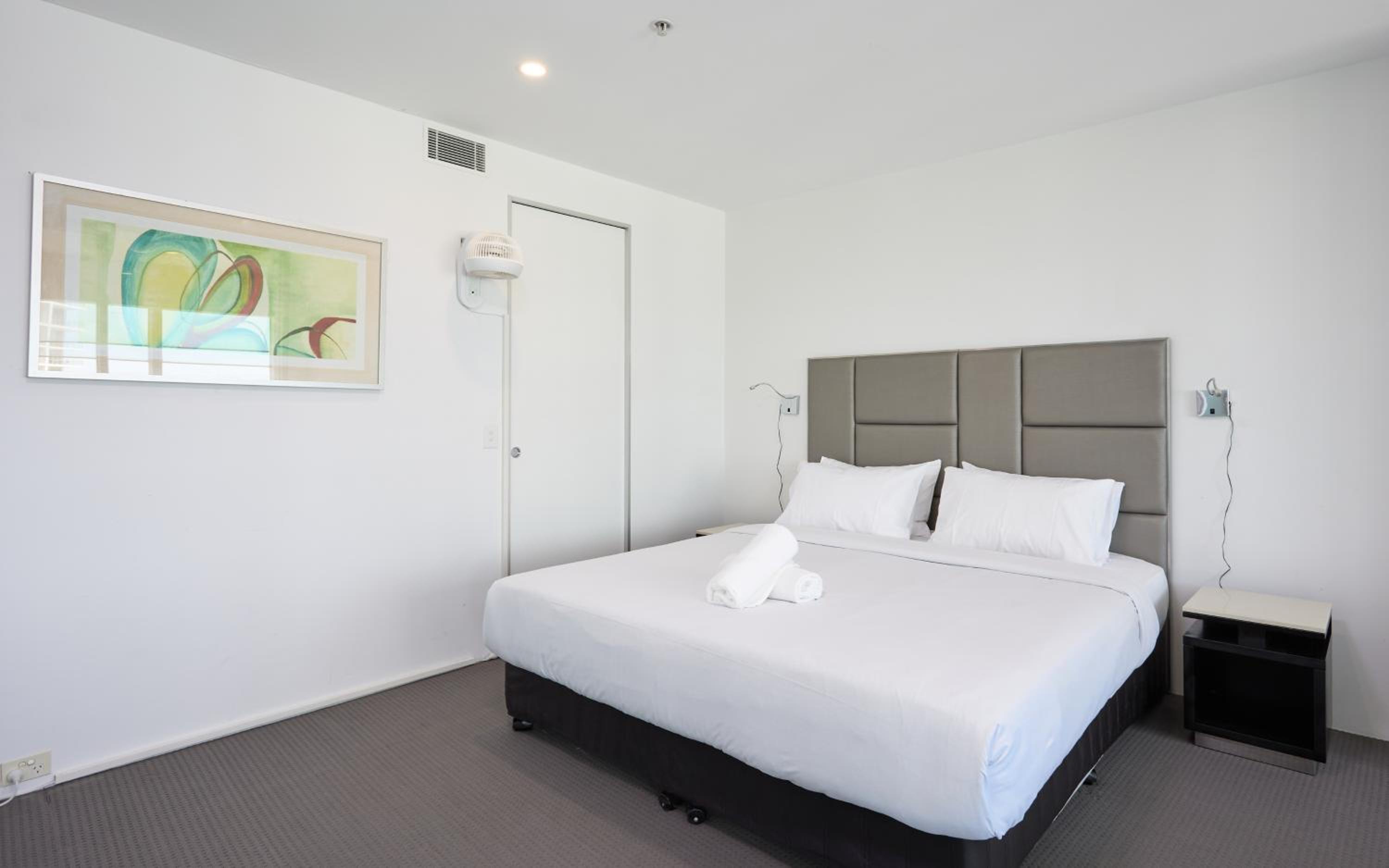Serain Residences on 9 Hamilton Avenue