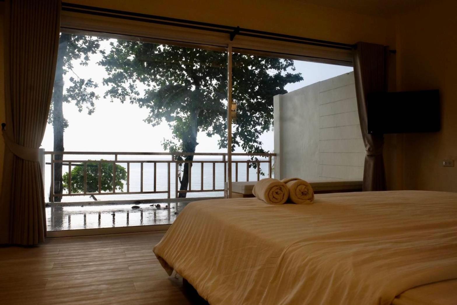 Siam Beach Resort