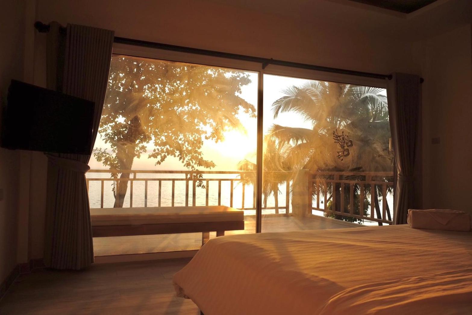 Siam Beach Resort