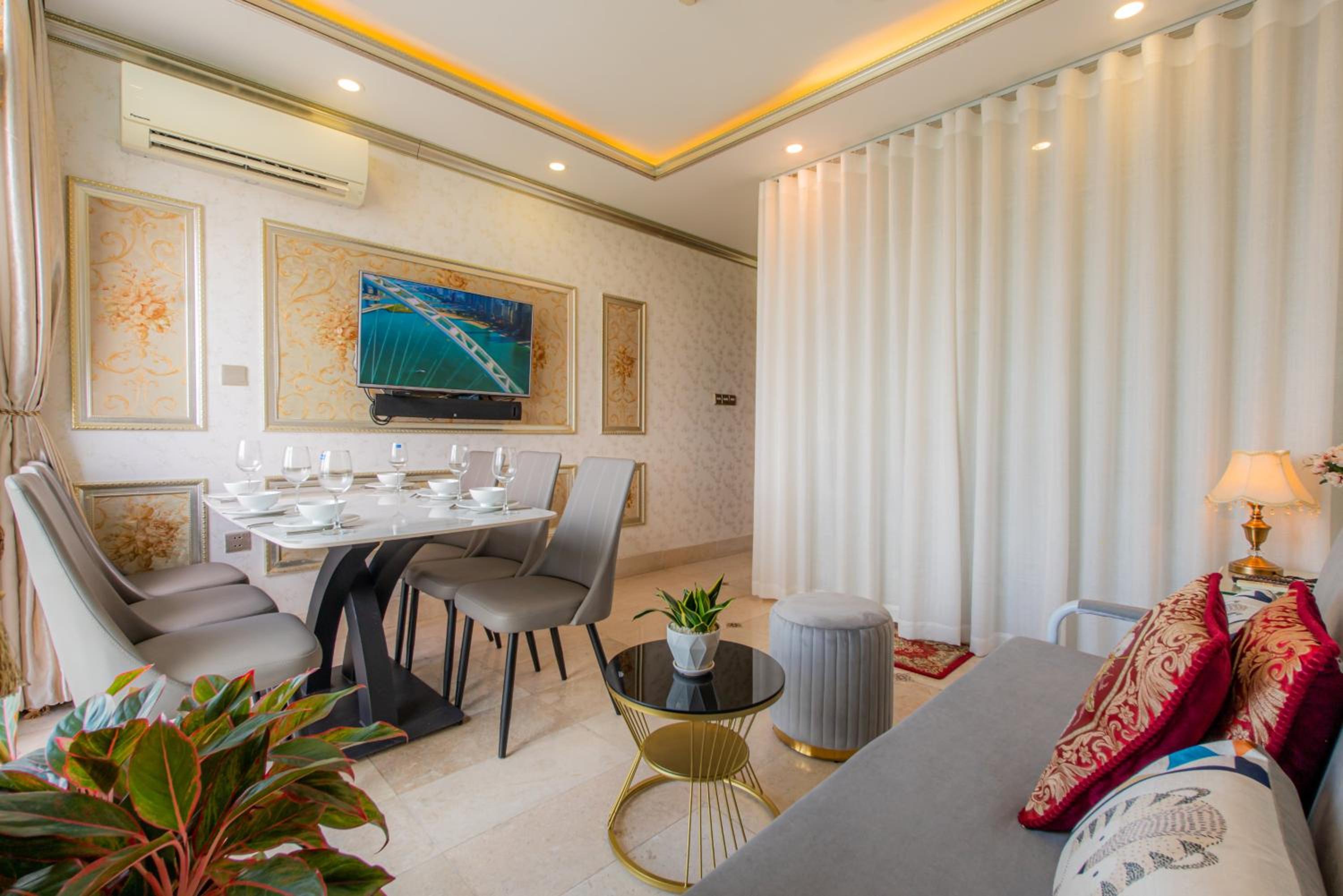 Ben Thanh - Luxury Serviced Apartments