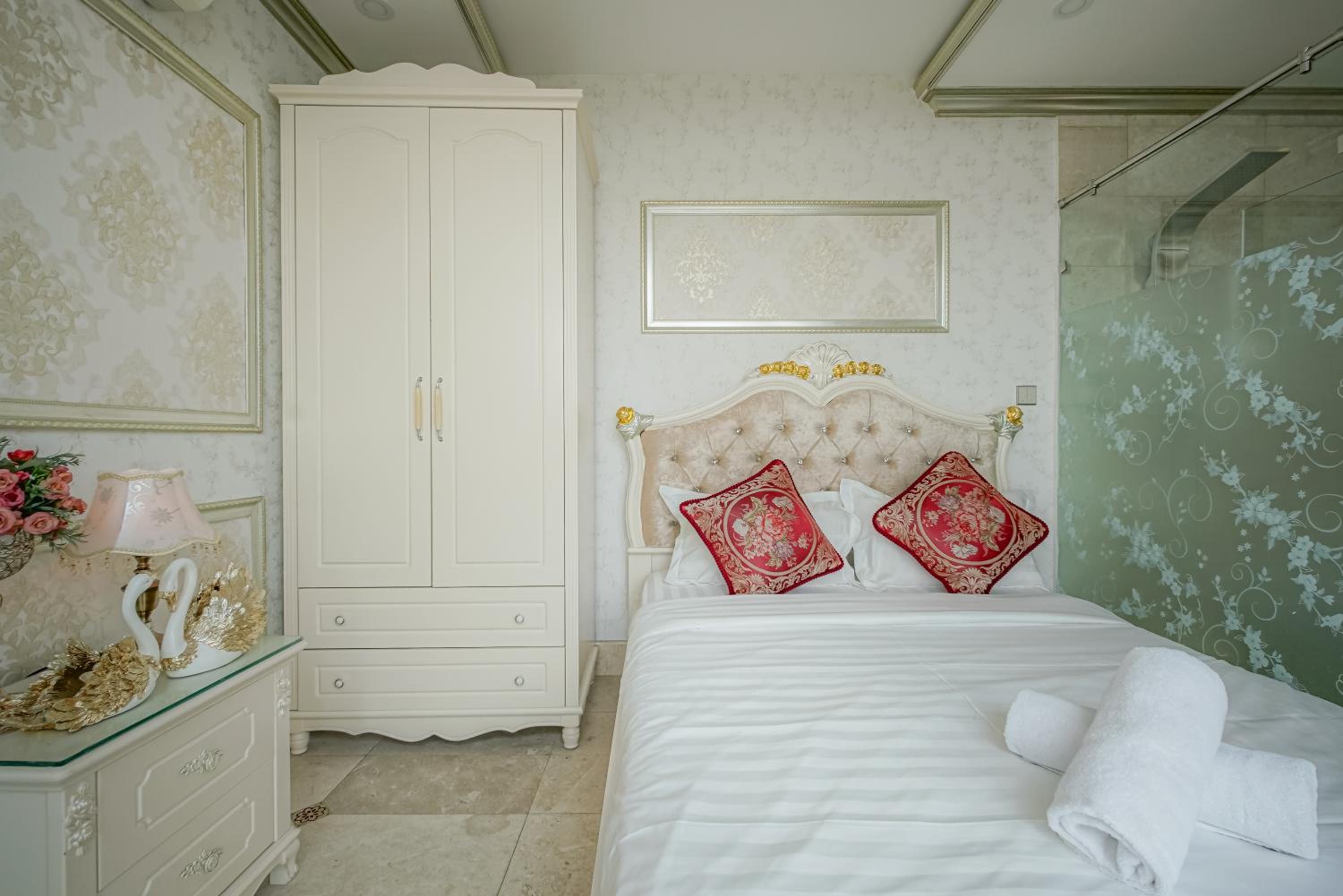Ben Thanh - Luxury Serviced Apartments