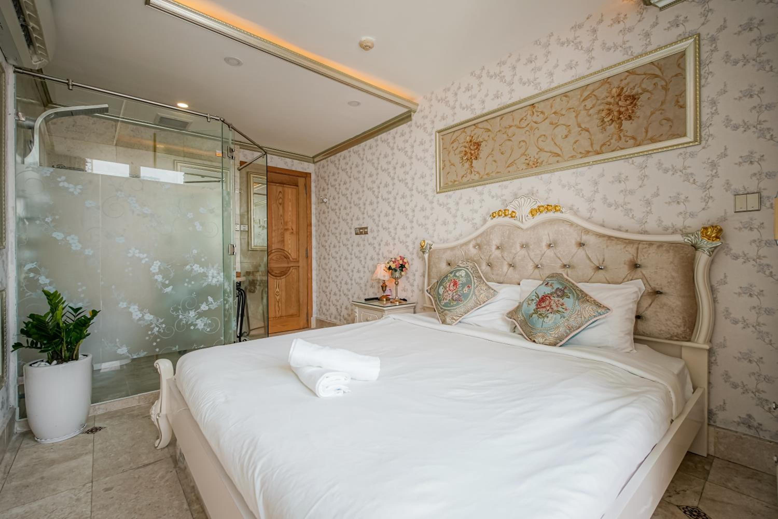 Ben Thanh - Luxury Serviced Apartments