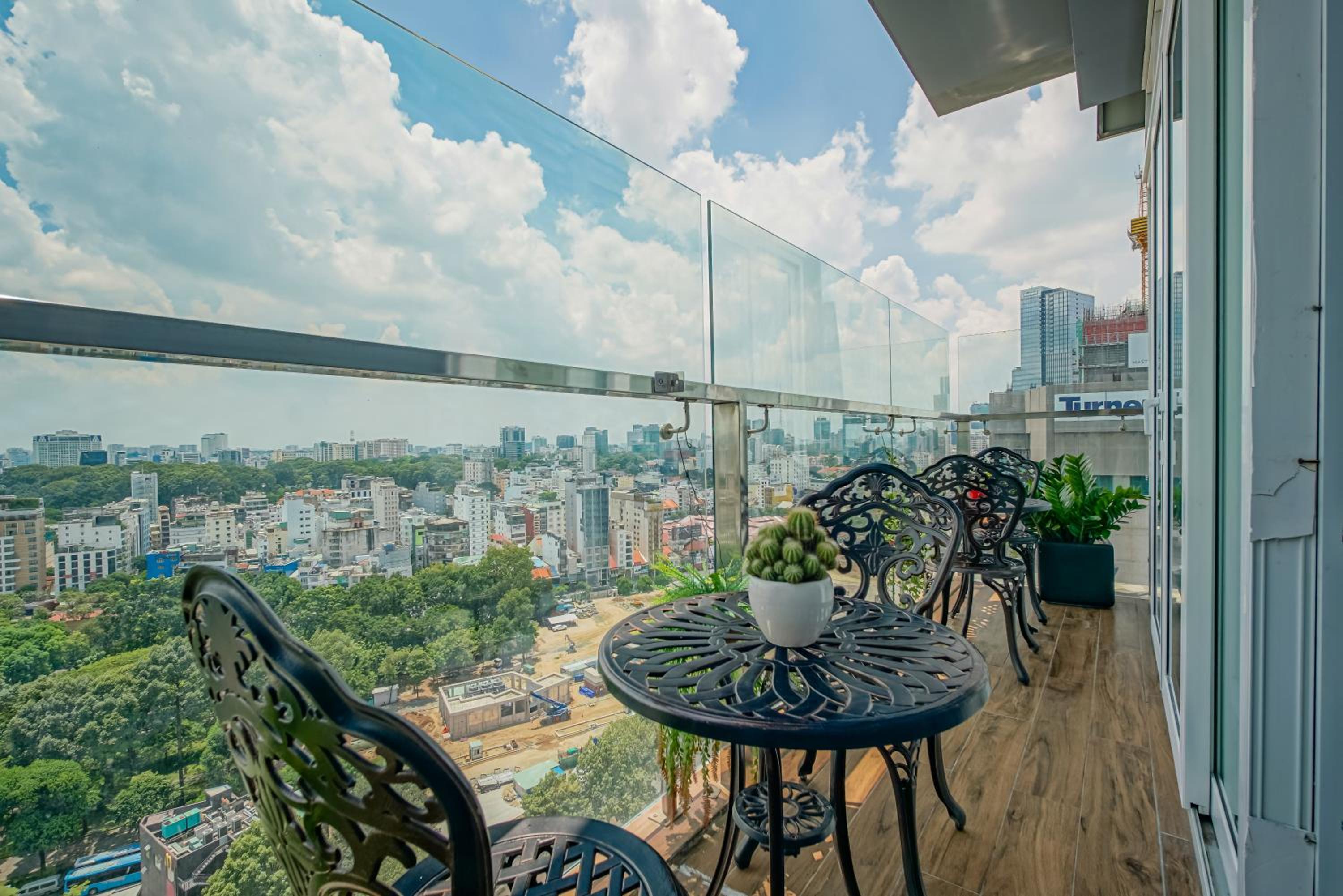 Ben Thanh - Luxury Serviced Apartments
