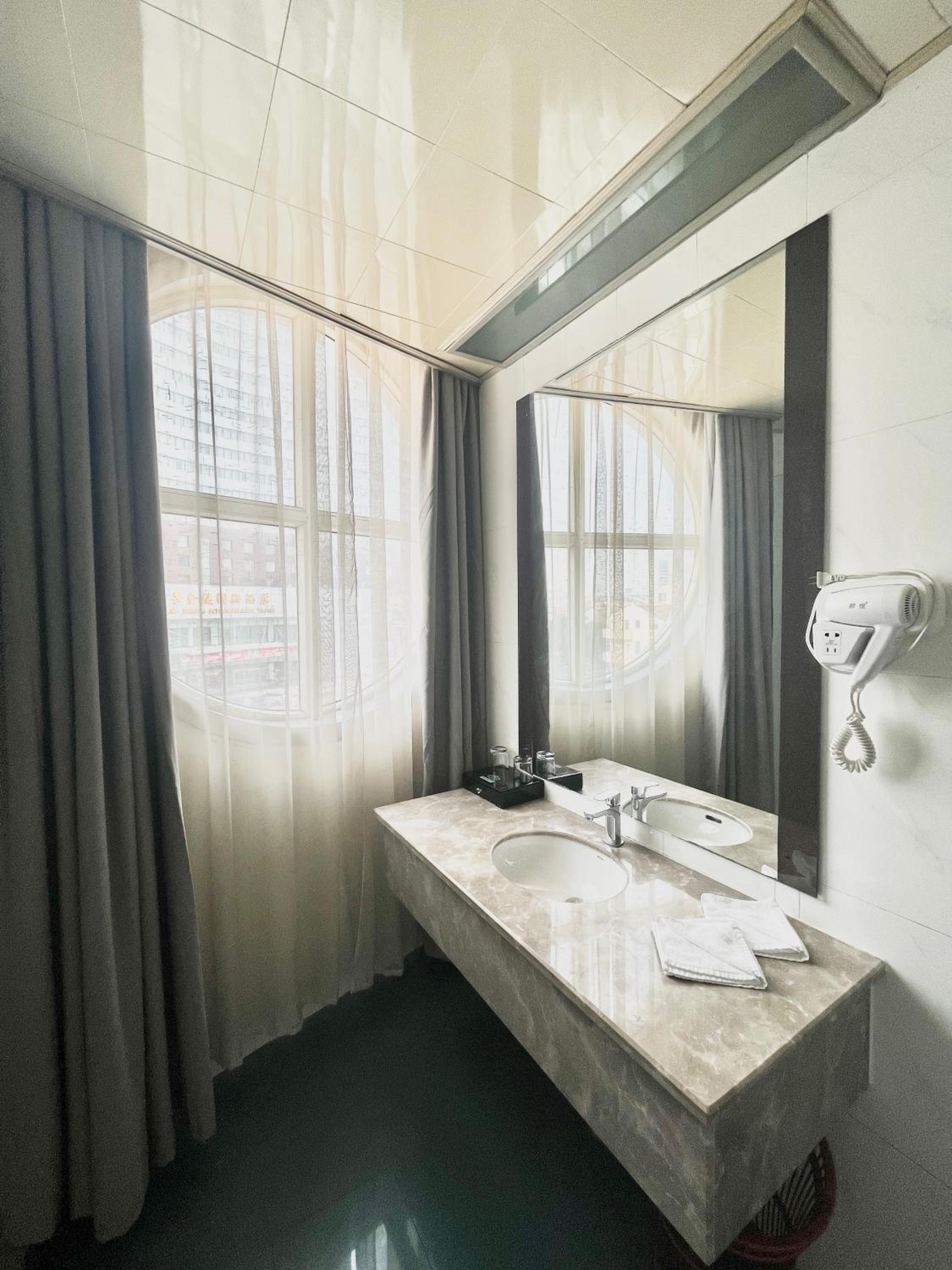 Tianshui Times Hotel Zhangjiagang