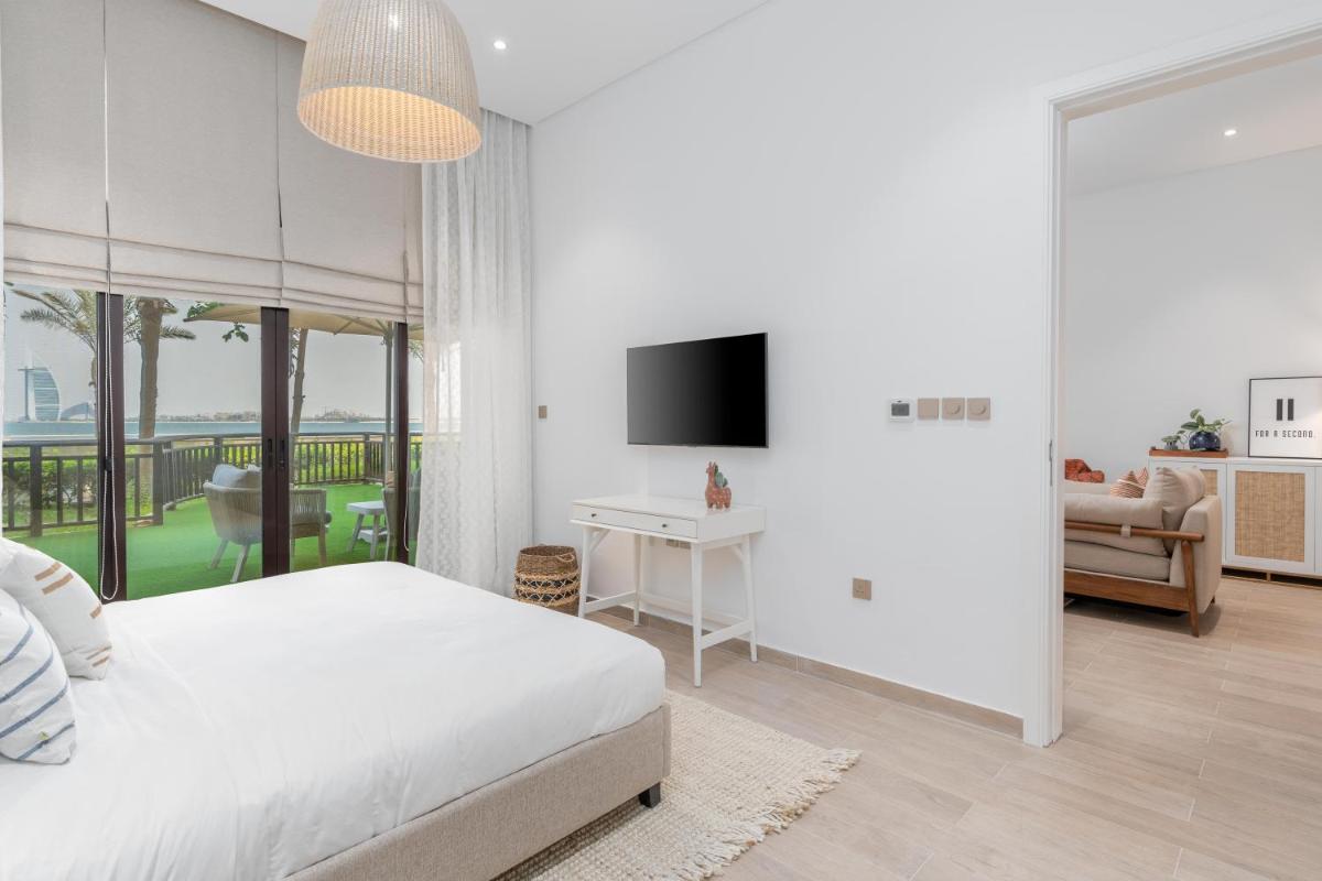 Luxe Getaways Royal Amwaj Palm Jumeirah Resort Apartment Holiday Home