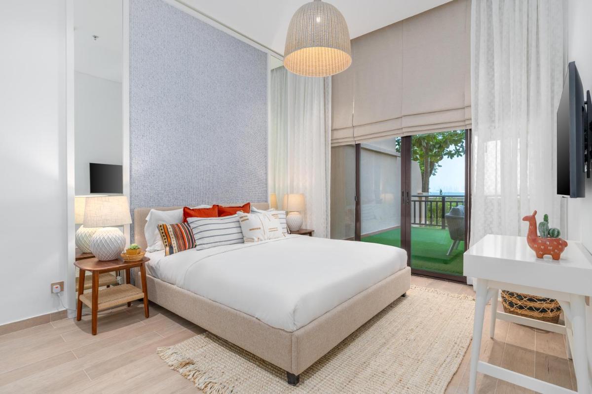 Luxe Getaways Royal Amwaj Palm Jumeirah Resort Apartment Holiday Home