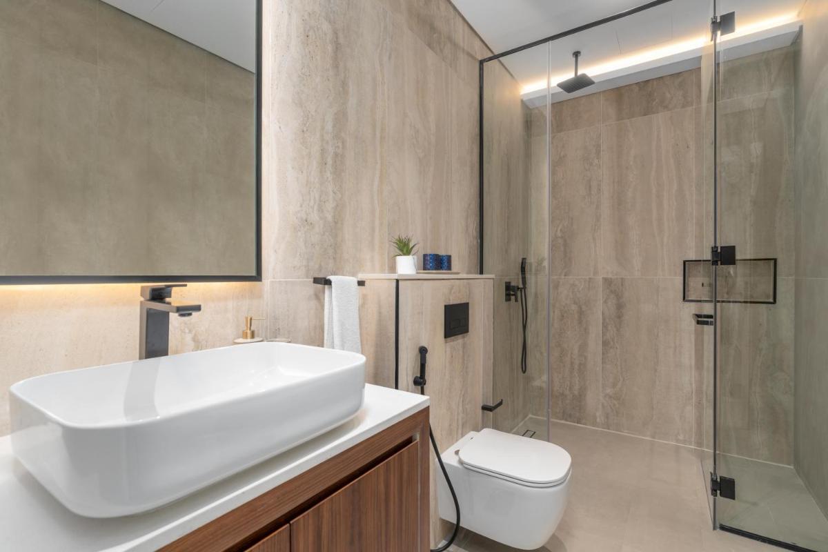 Luxe Getaways Royal Amwaj Palm Jumeirah Resort Apartment Holiday Home