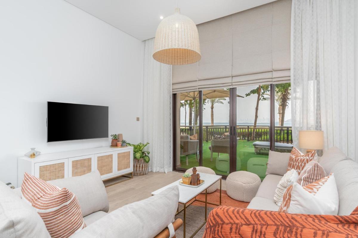 Luxe Getaways Royal Amwaj Palm Jumeirah Resort Apartment Holiday Home