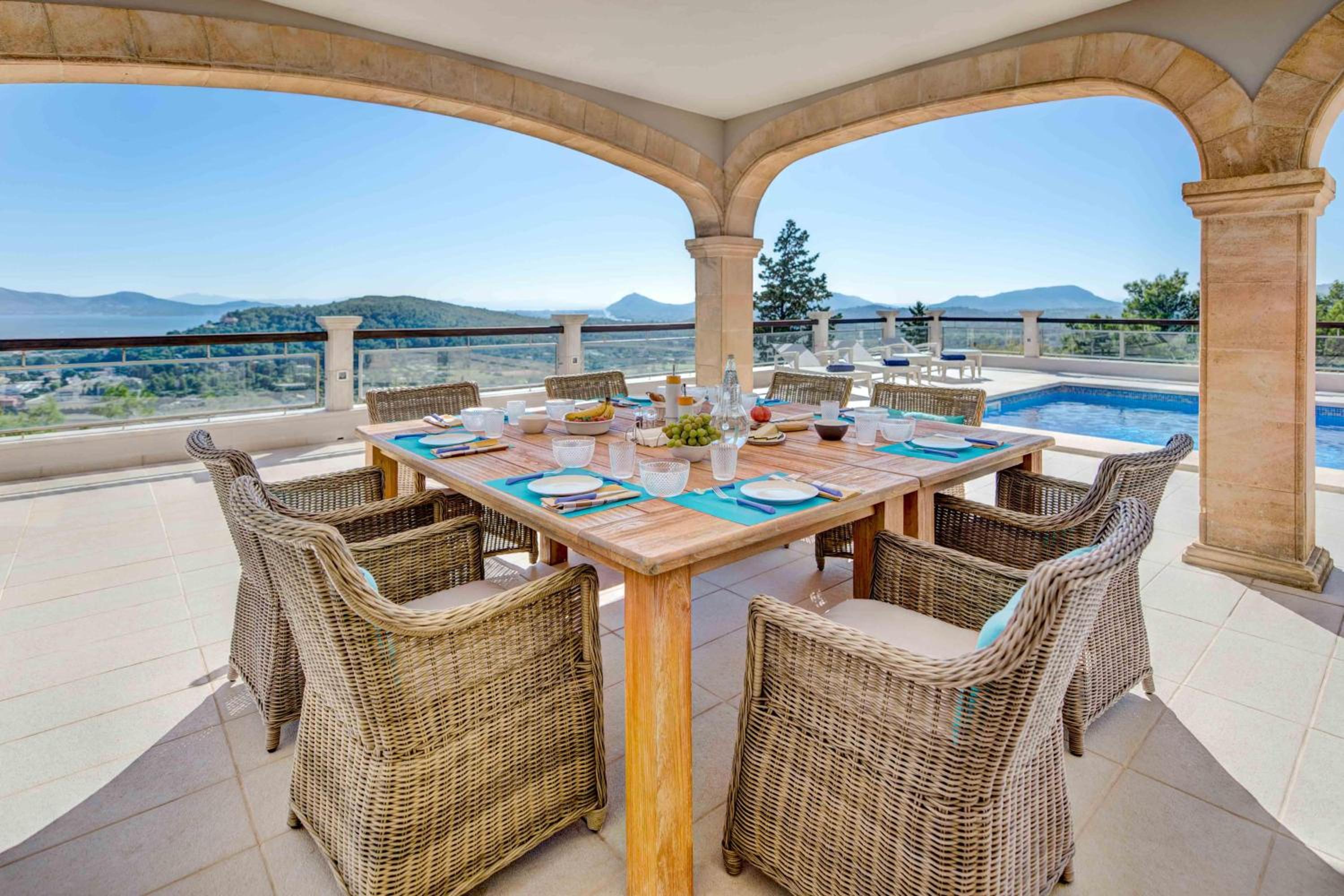 Exclusiva villa en Pollensa con vistas al mar