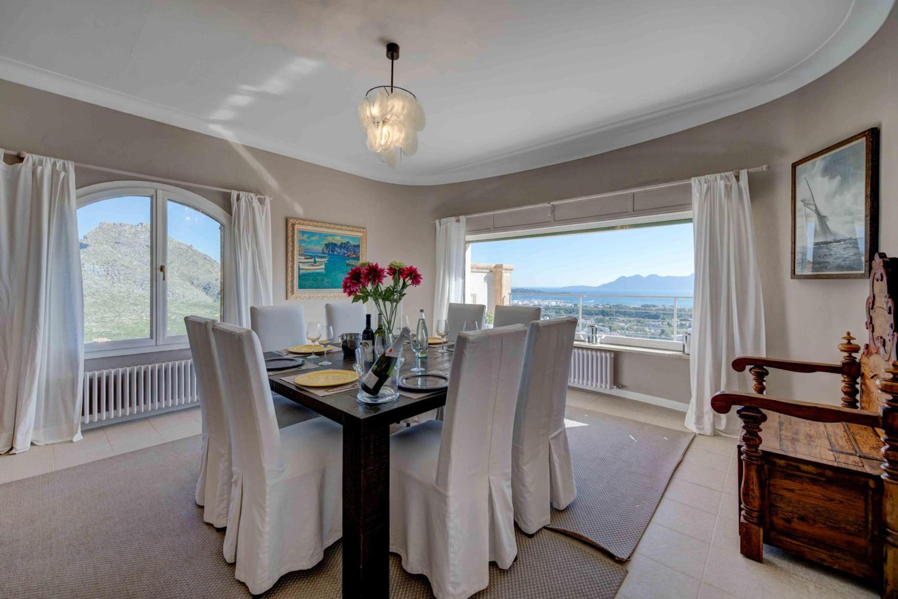 Exclusiva villa en Pollensa con vistas al mar