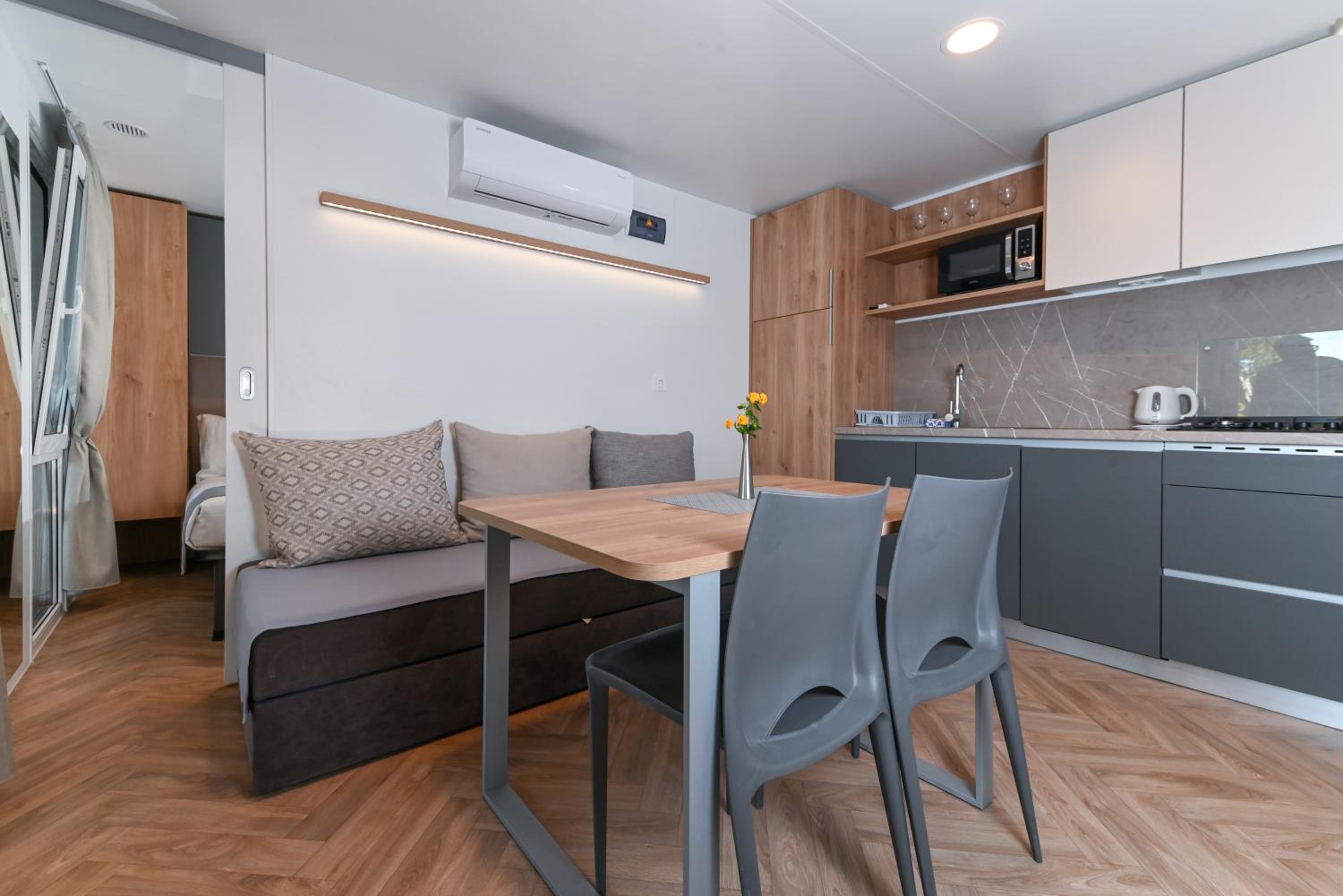 MORENIA Park Villas view 5