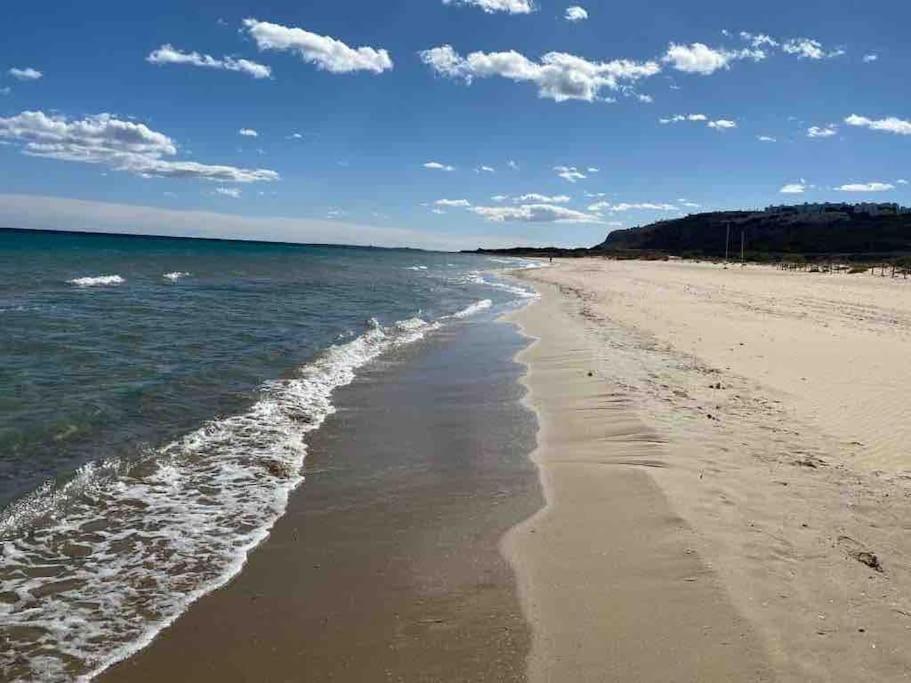 Carabassi beach house