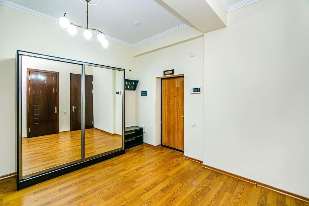 Baku Apartment K50