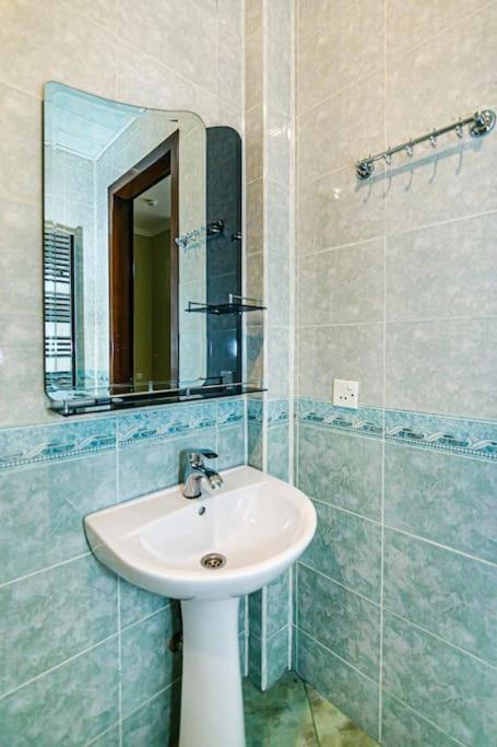 Baku Apartment K50