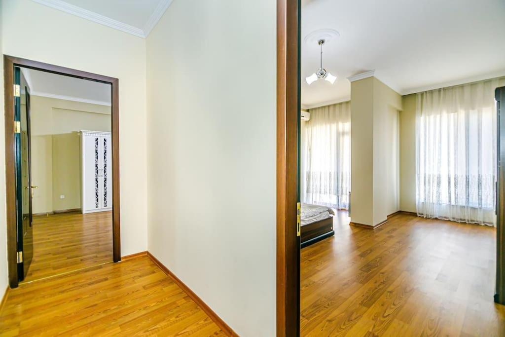 Baku Apartment K50