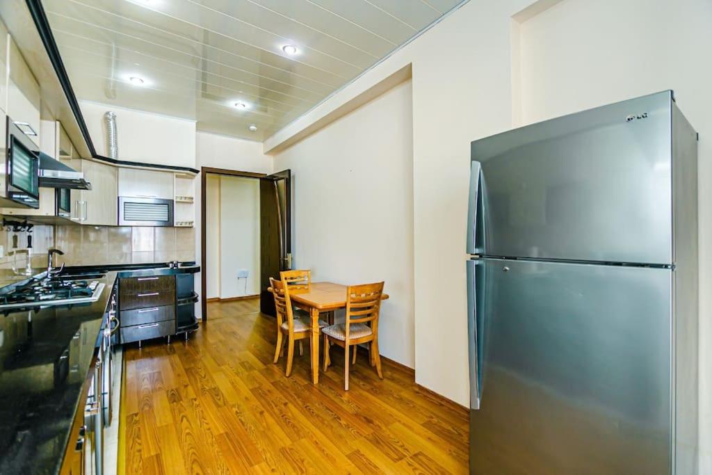Baku Apartment K50