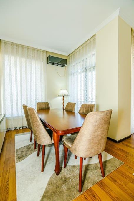 Baku Apartment K50