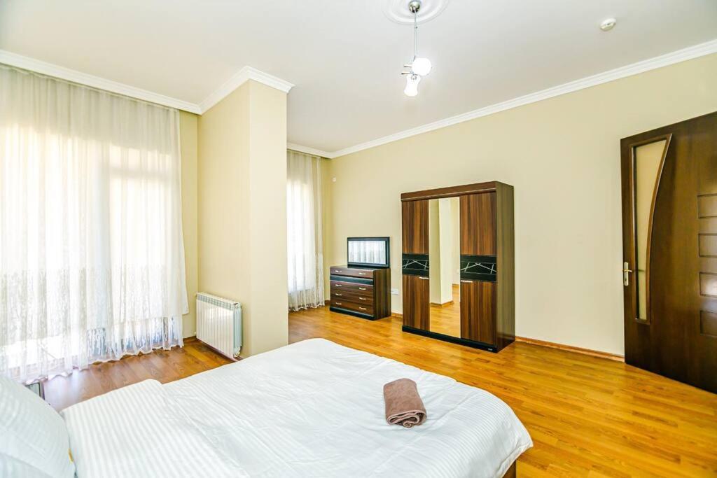 Baku Apartment K50
