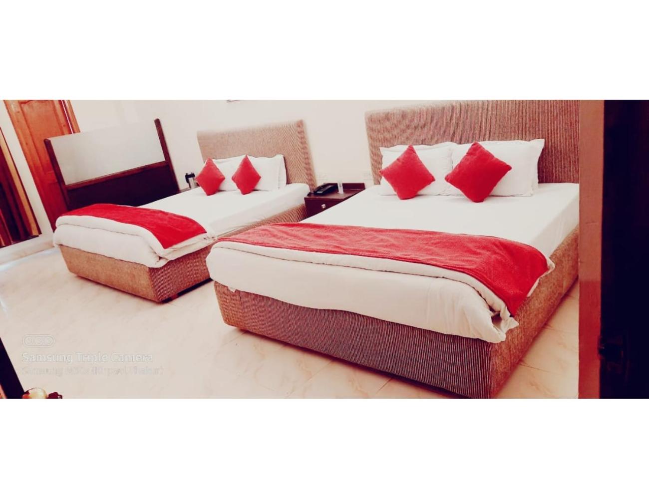 Photo 9