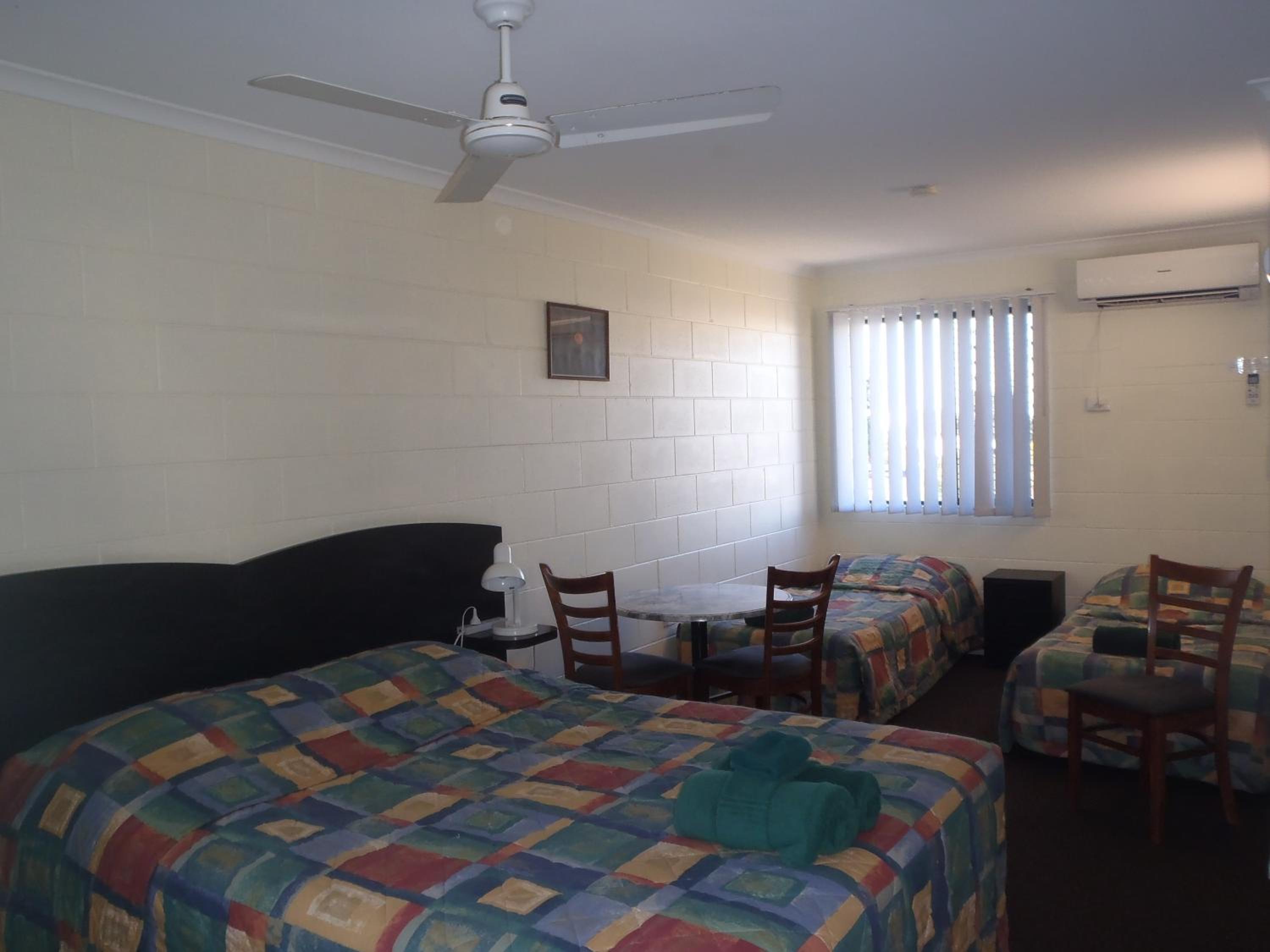 Harbour Lodge Motel