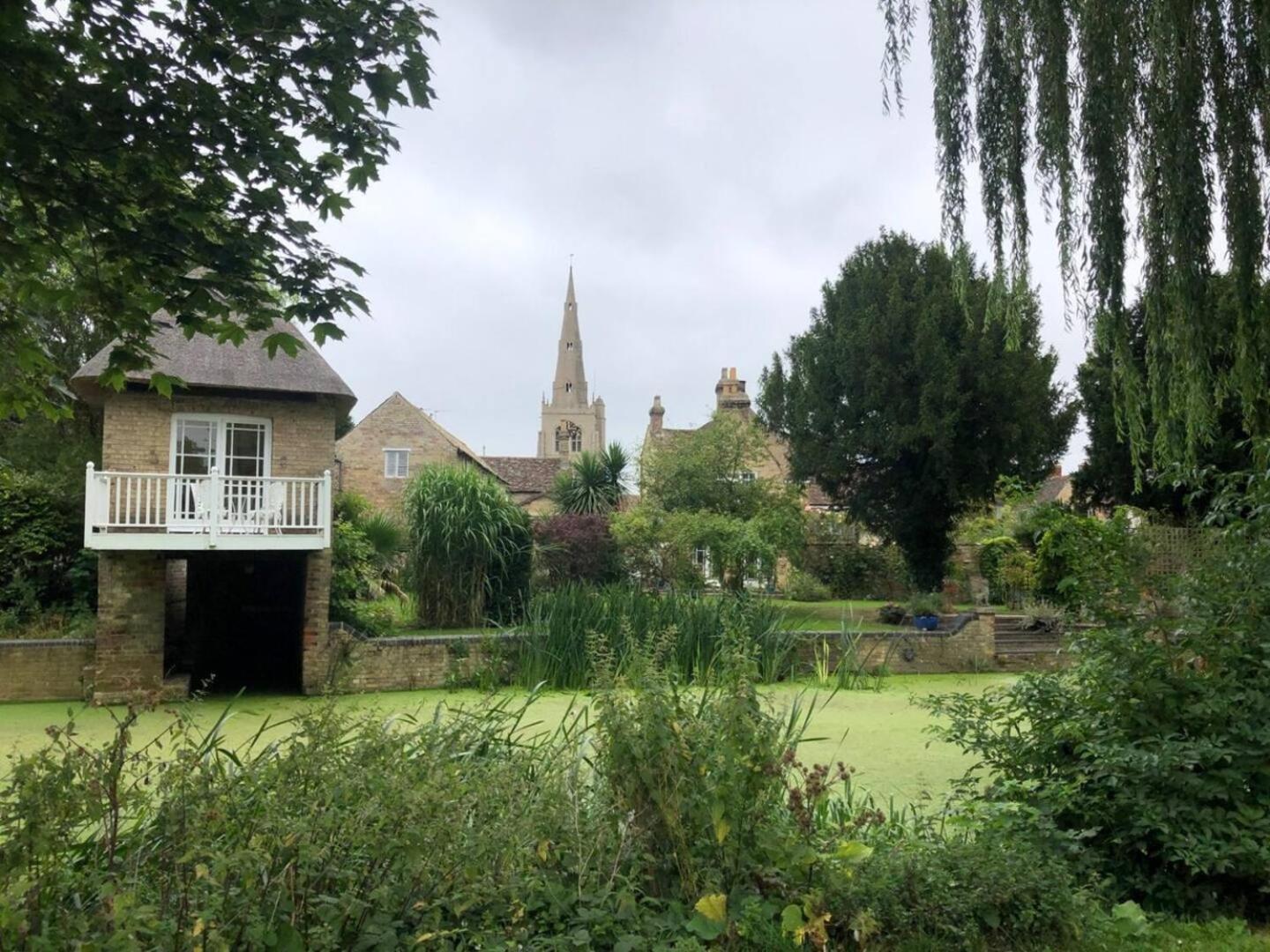 Cambridge Narrowboats - Beautiful Narrowboat Glyndwr