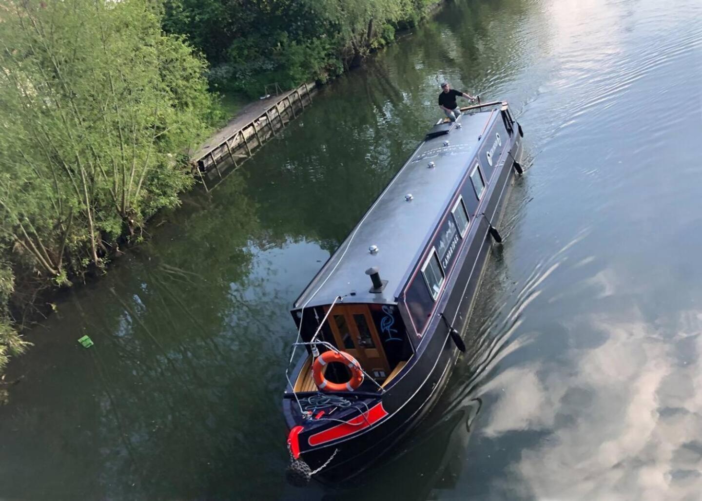 Cambridge Narrowboats - Beautiful New Moon Narrowboat