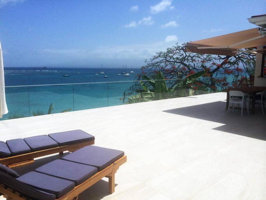 Une Terrasse sur la Mer view 2