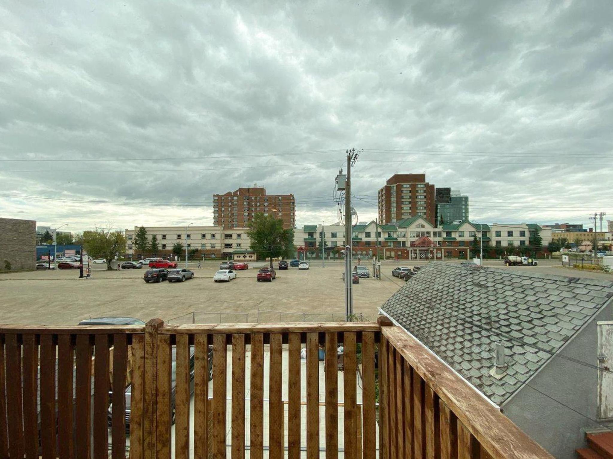 Calming 1bedroom Units With Balcony And City View