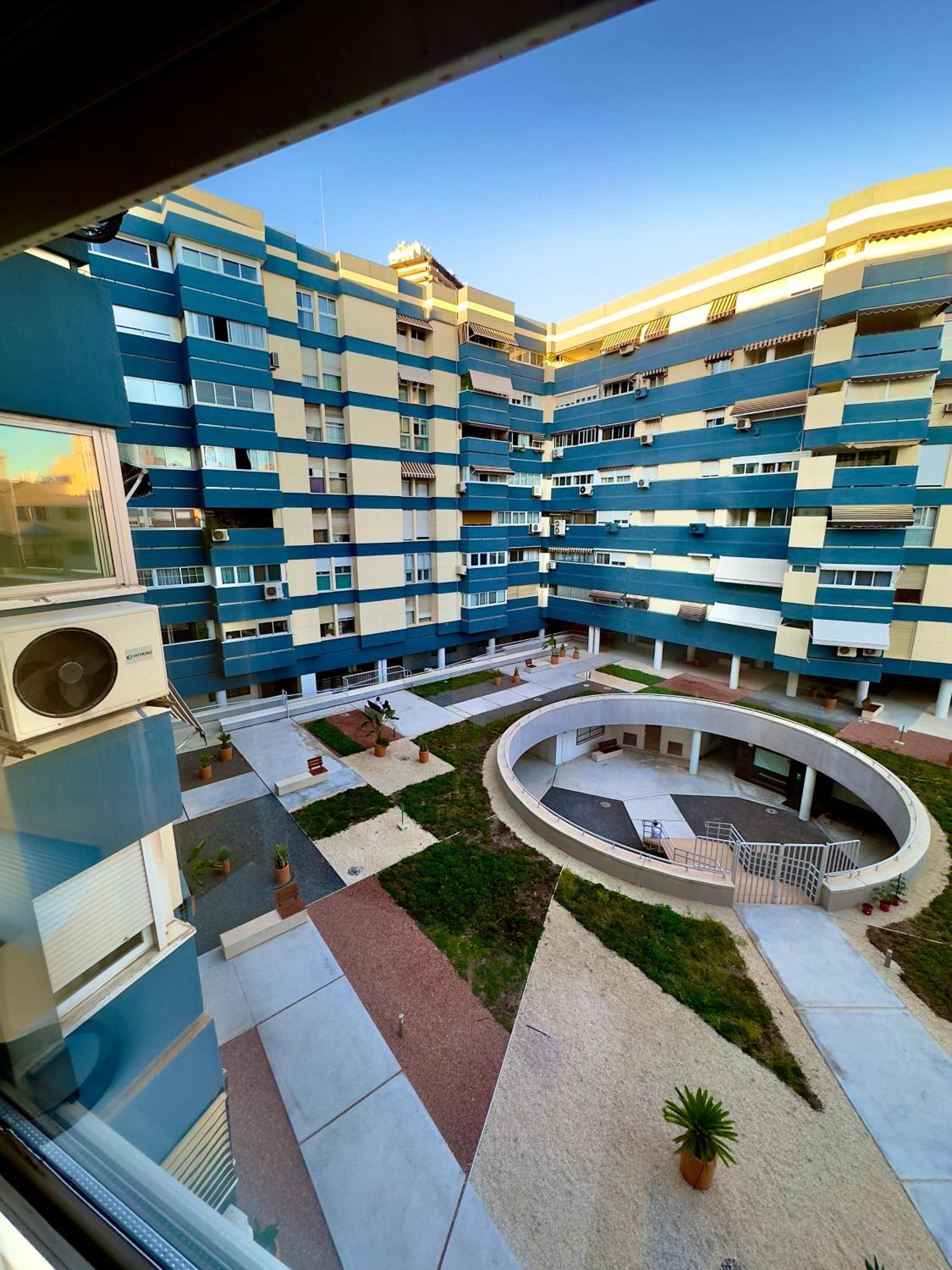 Moderna habitación en el corazón de Alicante photo 2