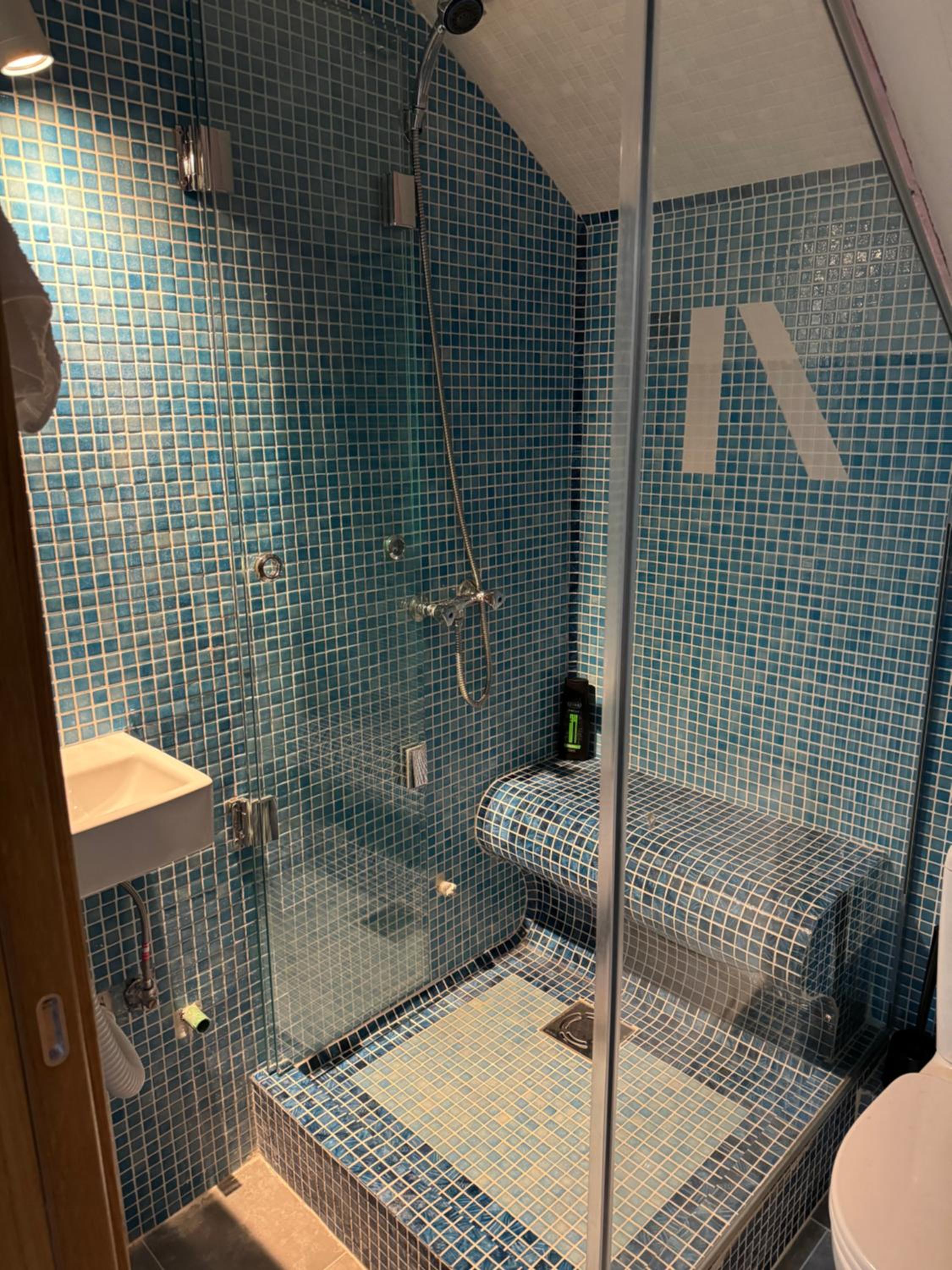 AQUA Apartment