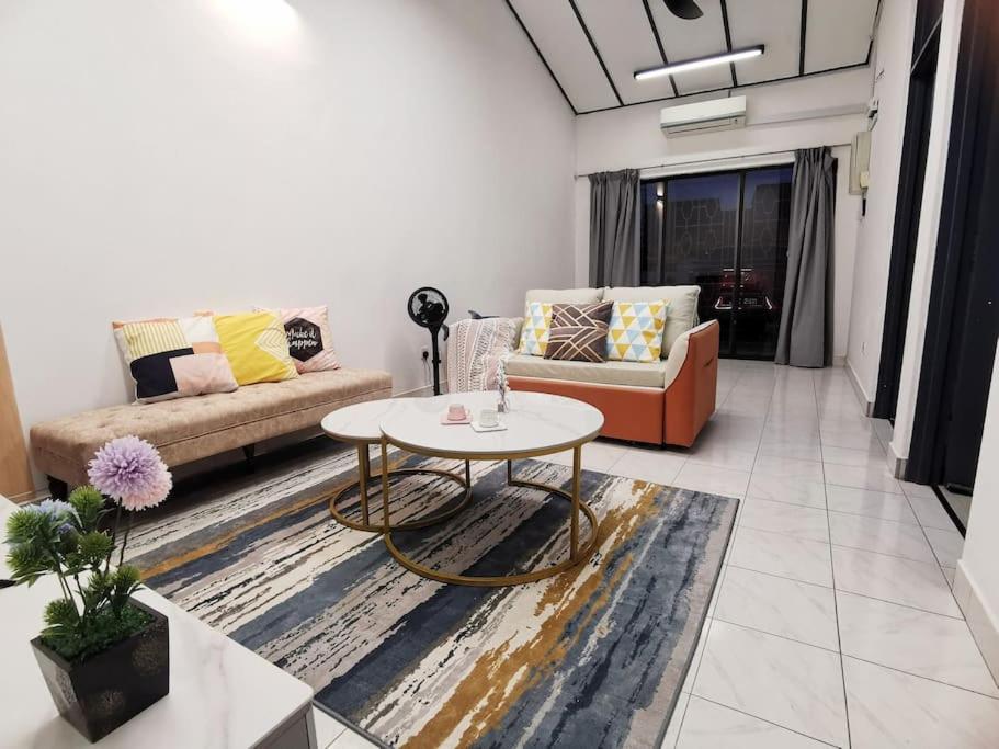 6-11pax Brand New! 5 Mins Sunway Pyramid l Netflix photo 1