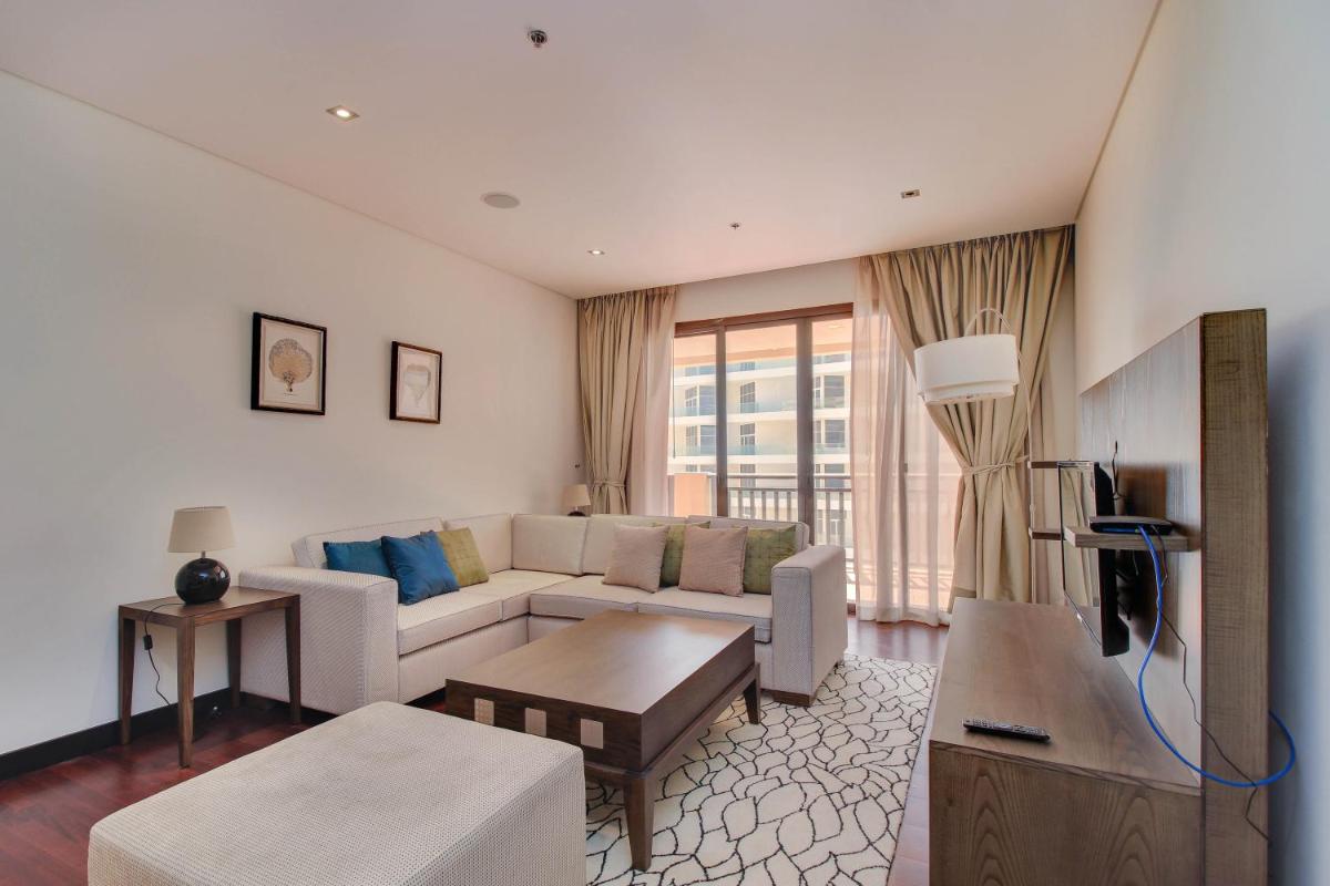 Luxe Getaways Royal Amwaj Palm Jumeirah Resort Apartment Holiday Home