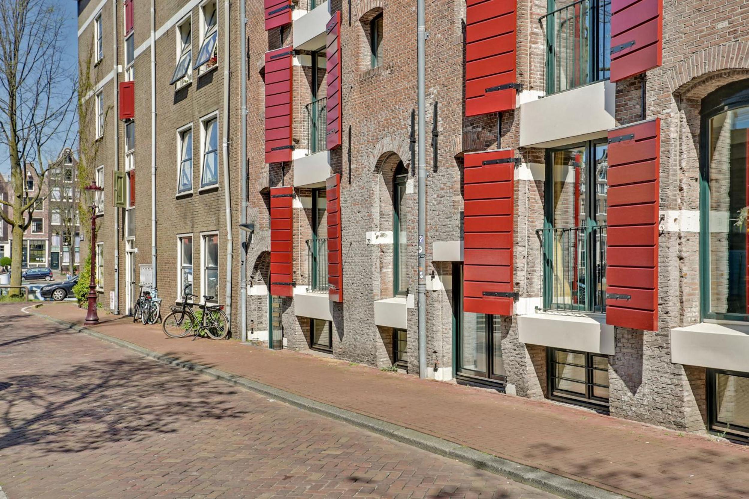 City-centre, Canal-house, luxurious , stylish bedroom, ensuite bathroom