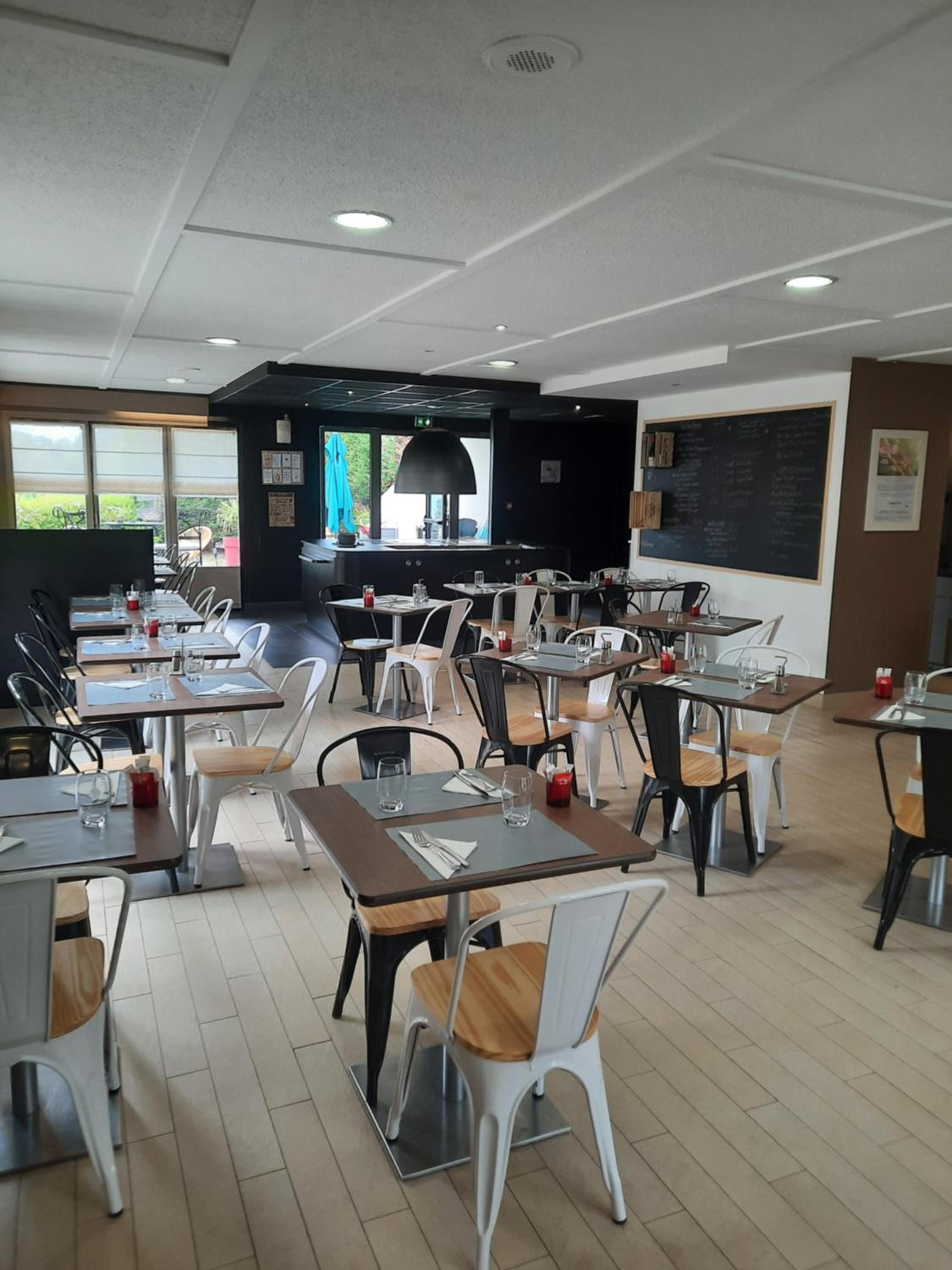 Metz Vacations - Campanile Metz Est Technopole - Restaurant - Property Image 8