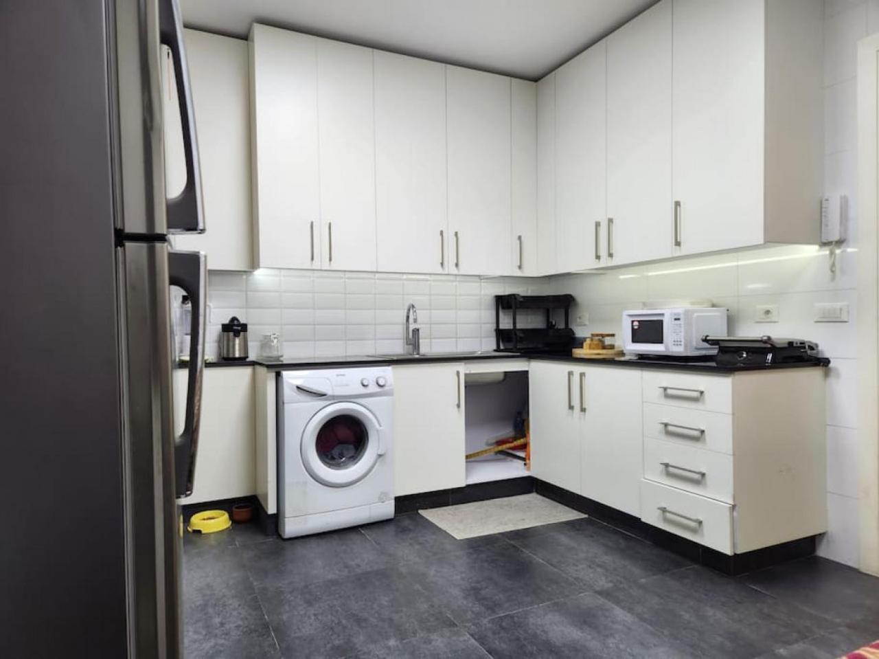 Charming 2BR Gemayze view 5
