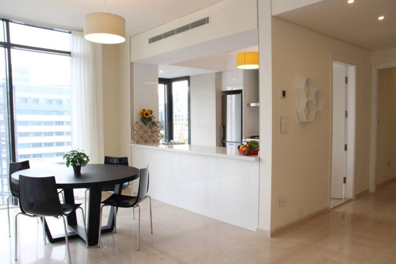 Modern 3 Bed 3 Bath Apt w Sea View