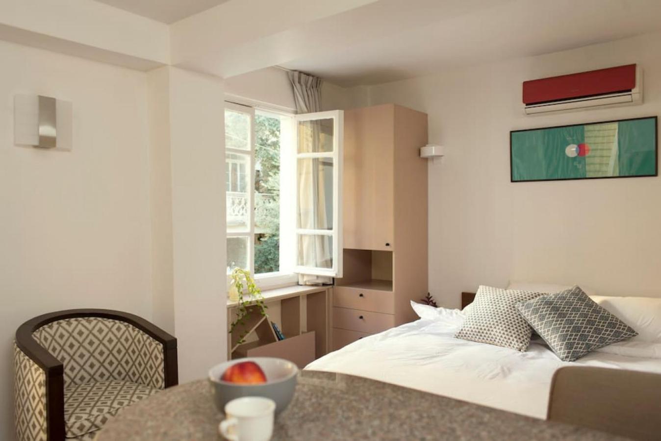 Homey Perfectly Located Studio