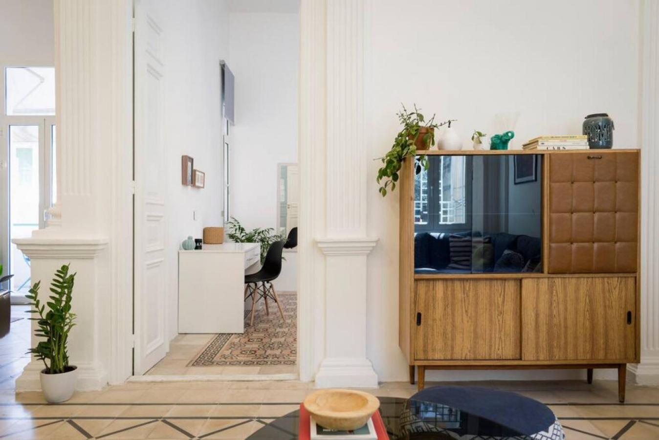 Little Urban Palace 4BR Beirut view 5